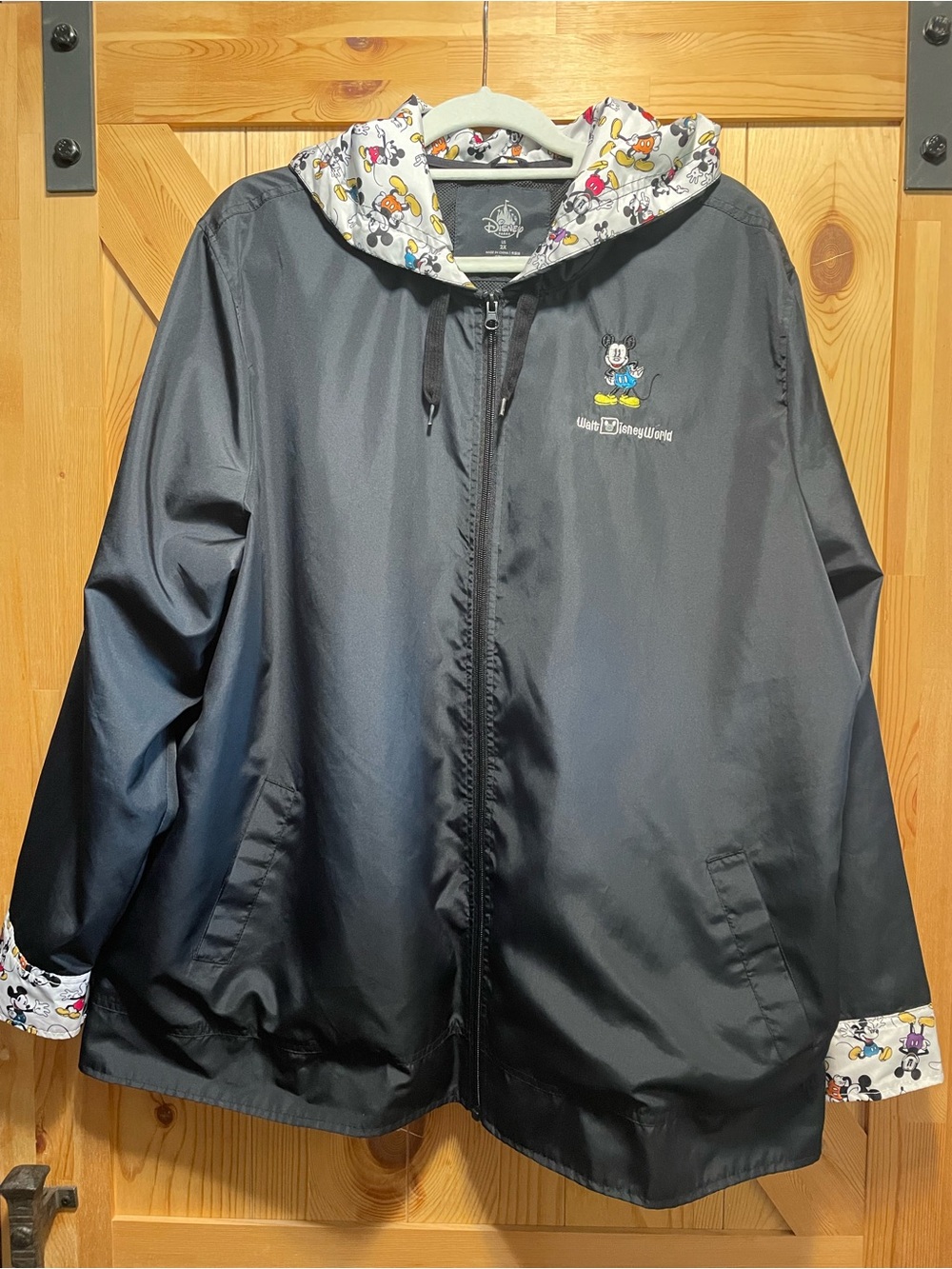 Disney Black Hooded Raincoat with Mickey Print Lining women’s 2XL
